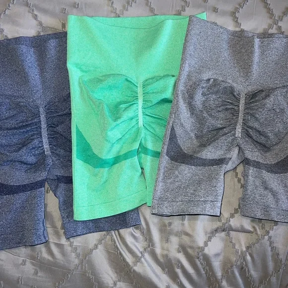 Set of 3 workout shorts - Picture 2 of 10